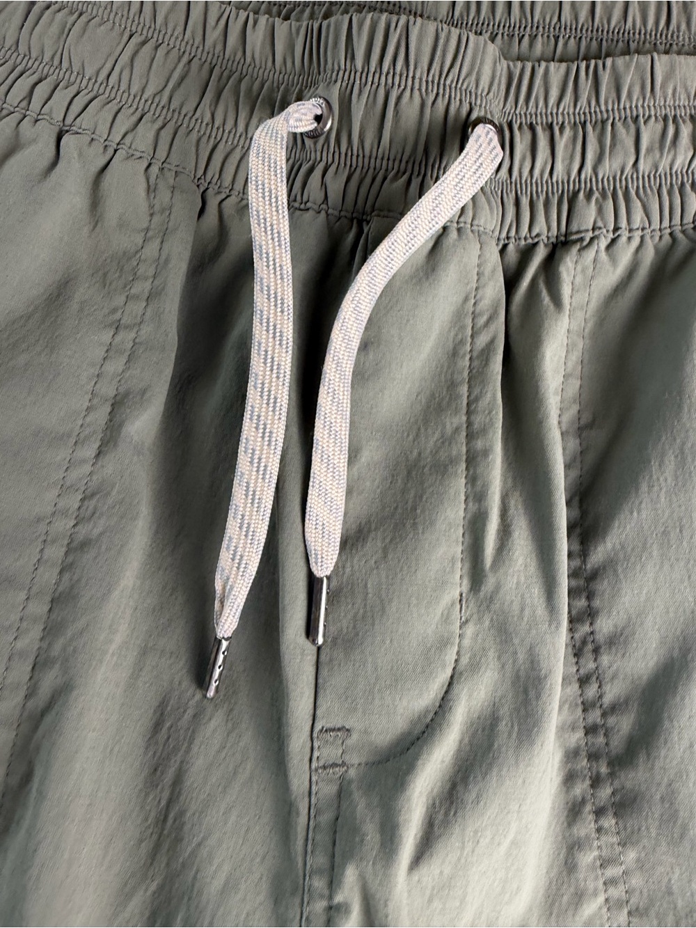 Vuori women’s Scout jogger performance cargo pants army green size large - Picture 6 of 8